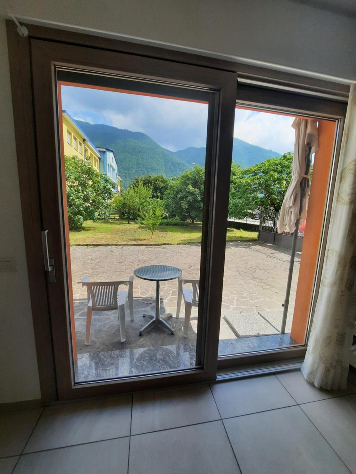 Villa La Rosa Di Emma Porlezza Exterior foto